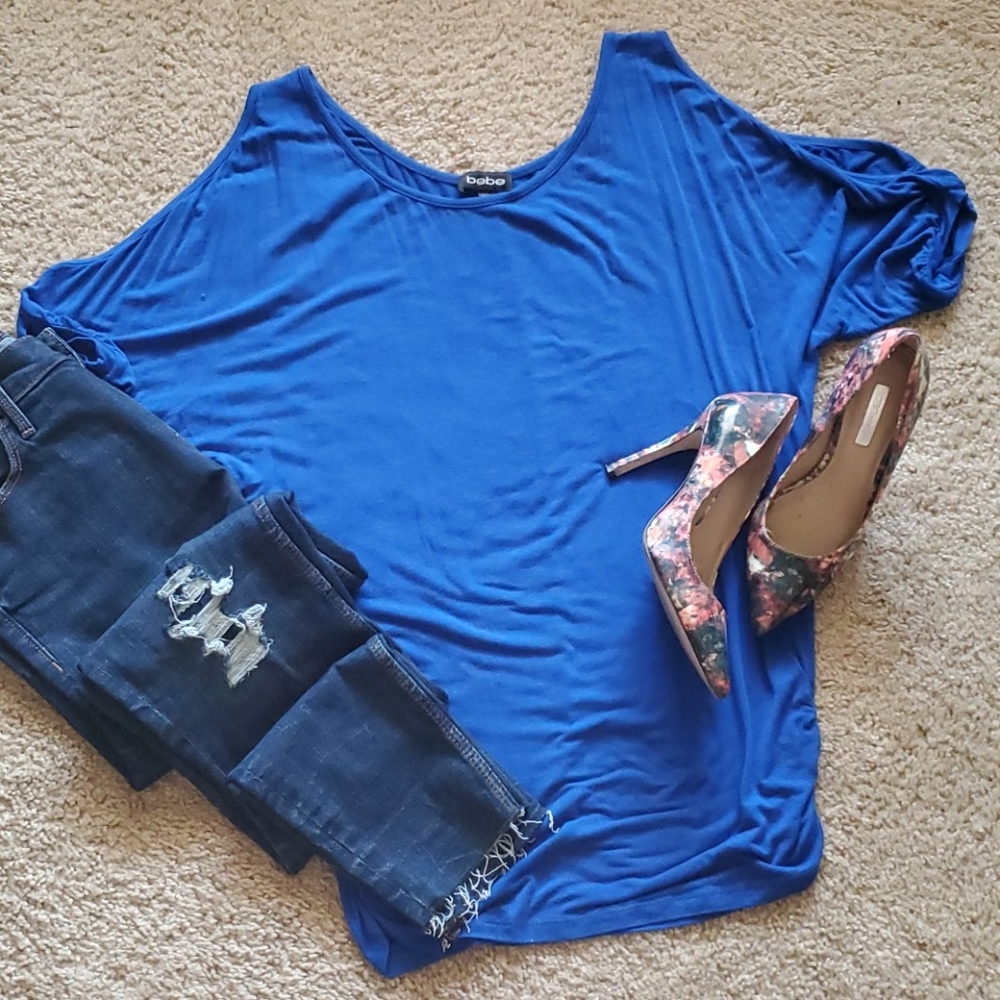Bebe cold shoulder top